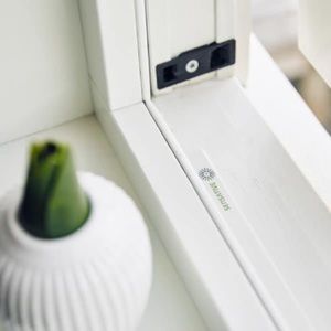 Zwave  door/window contact sensor primarily used in door/window applications